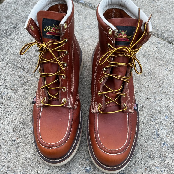 Thorogood American Heritage - 6” Tobacco Moc Toe Boots - Picture 1 of 9